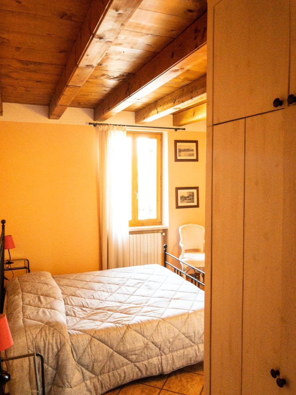Le Finestre Su Borghetto Hotel Валеджо сул Минчио Екстериор снимка