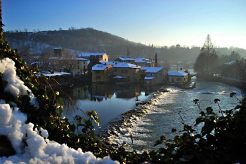 Le Finestre Su Borghetto Hotel Валеджо сул Минчио Екстериор снимка